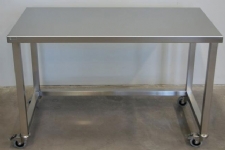 Stature RVS cleanroom werktafel op wielen kwaliteit 304 Stature RVS cleanroom werktafel op wielen kwaliteit 304